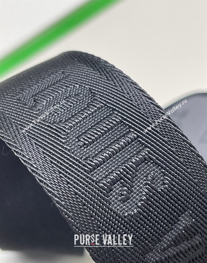 Louis Vuitton Mens Keepall Bandouliere 25 Bag in Monogram Eclipse Reverse Canvas M46271 2024 (KI-240311117)