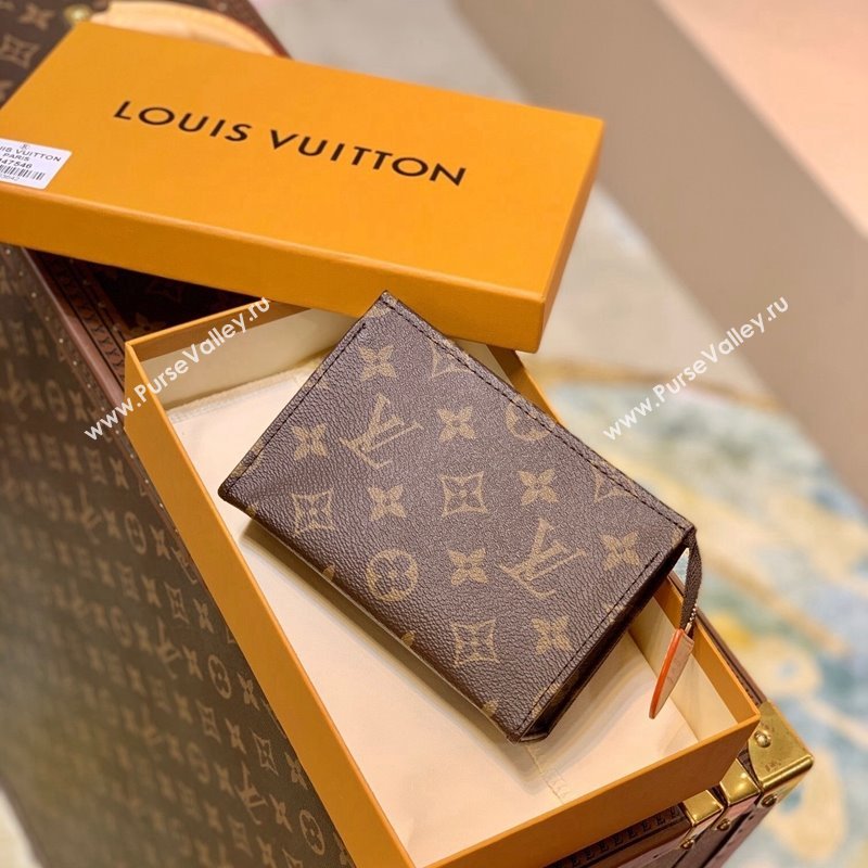 Louis Vuitton Dopp Kit Toiletry Pouch 15 in Monogram Canvas M47576 2024 (KI-240413037)