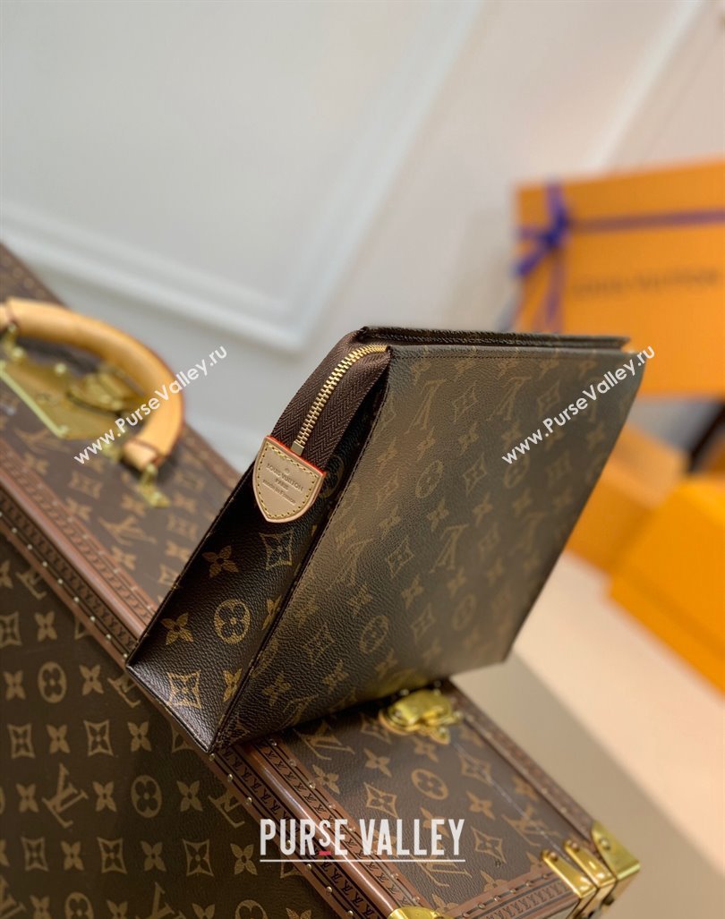 Louis Vuitton Dopp Kit Toiletry Pouch 26 in Monogram Canvas M47542 2024 (KI-240413039)