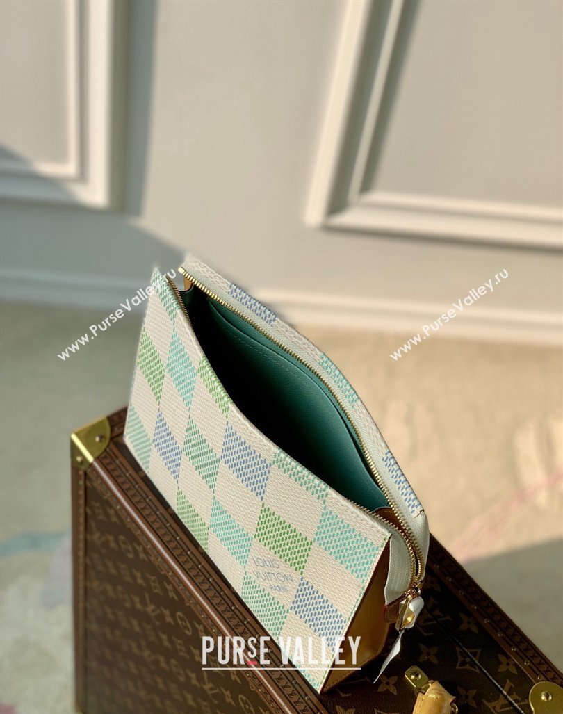 Louis Vuitton Pochette Accessoires Pouch in Damier Giant Canvas N47542 Pistachio Green 2024 (KI-240412097)