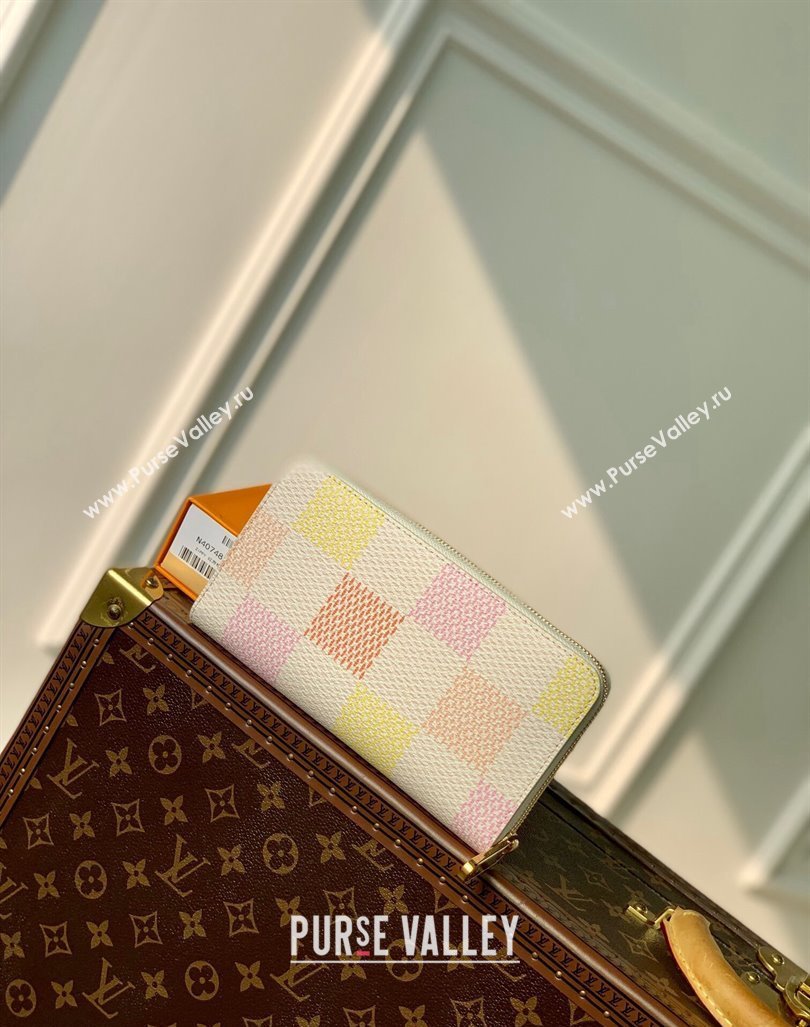 Louis Vuitton Zippy Wallet in Damier Giant Canvas N40748 Peach Pink 2024 (KI-240412095)