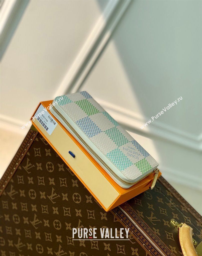 Louis Vuitton Zippy Wallet in Damier Giant Canvas N40748 Pistachio Green 2024 (KI-240412098)