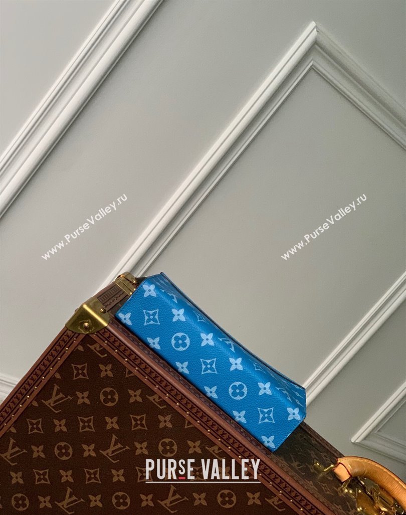 Louis Vuitton Gaston Wearable Wallet Mini bag M83099 Blue 2024 (KI-240413050)