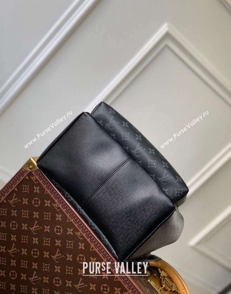 Louis Vuitton Mens Discovery Backpack bag in Taiga Leather and Monogram Canvas M31033 Black 2024 (KI-240413059)