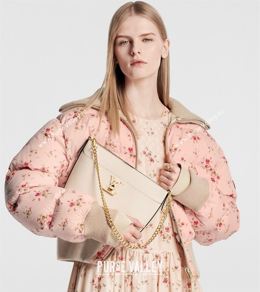 Louis Vuitton Lock and Walk Bucket Bag in Grained Leather M24638 White 2024 (KI-240412027)