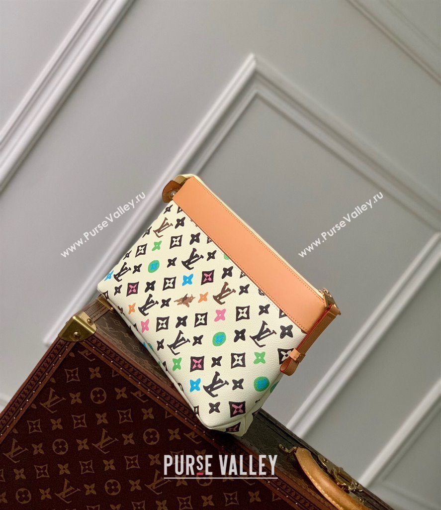 Louis Vuitton Pochette Voyage Souple Pouch in Monogram Craggy Canvas M83568 Vanilla White 2024 (KI-240412049)