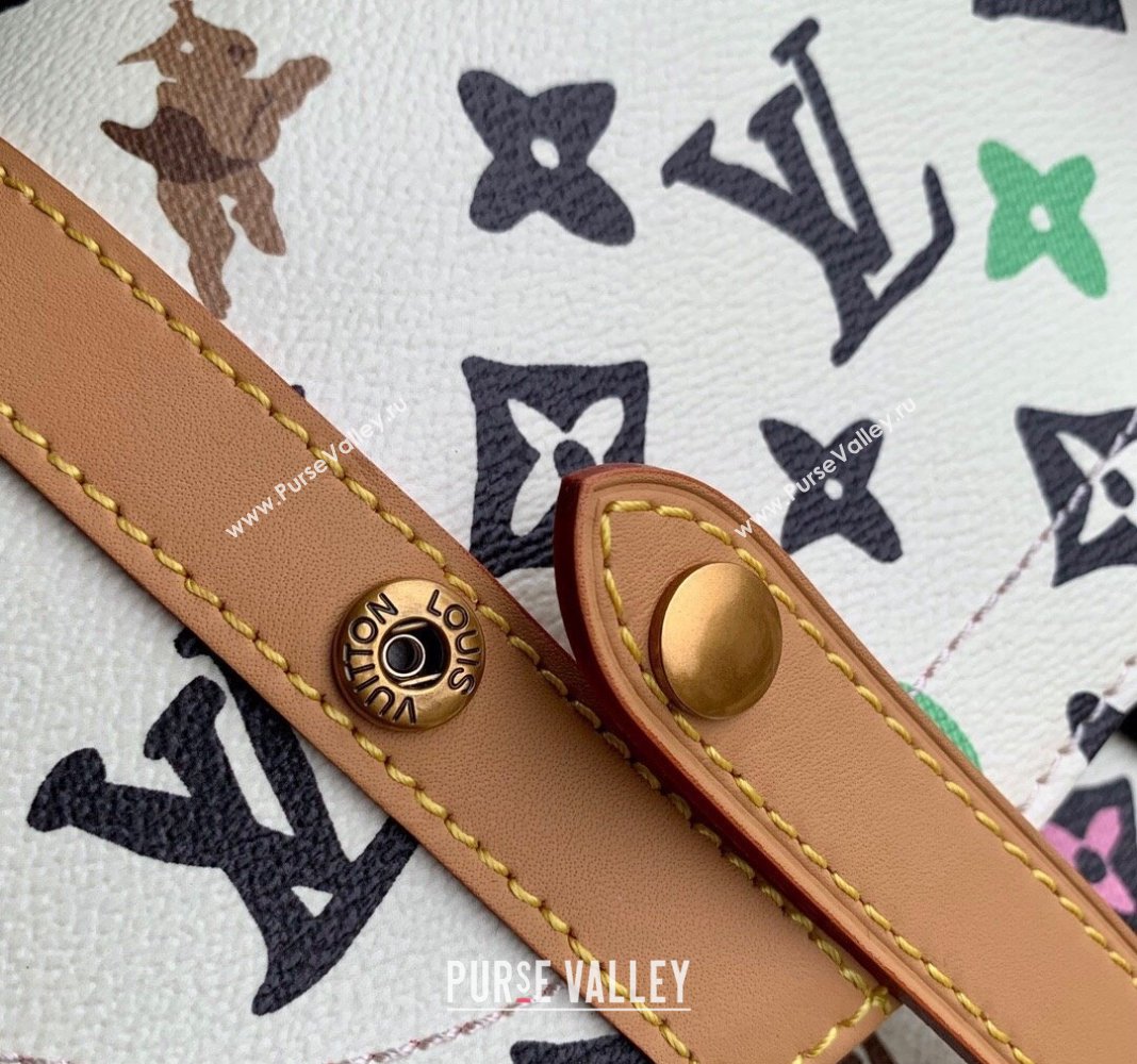 Louis Vuitton Mens Christopher MM Backpack bag in Monogram Craggy Canvas M25240 Vanilla White 2024 (KI-240412053)