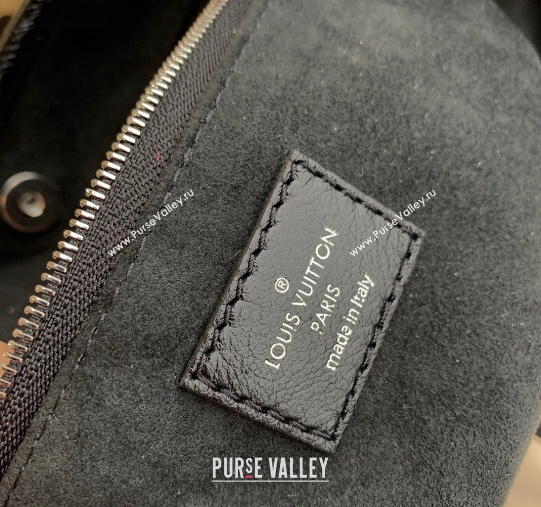 Louis Vuitton CarryAll Cargo PM Hobo Bag in Lambskin M24861 Black 2024 (KI-240412069)