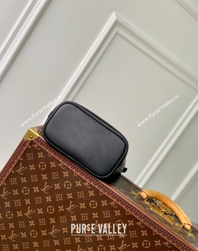 Louis Vuitton Lock and Walk Bucket Bag in Grained Leather M24006 Black 2024 (KI-240412029)