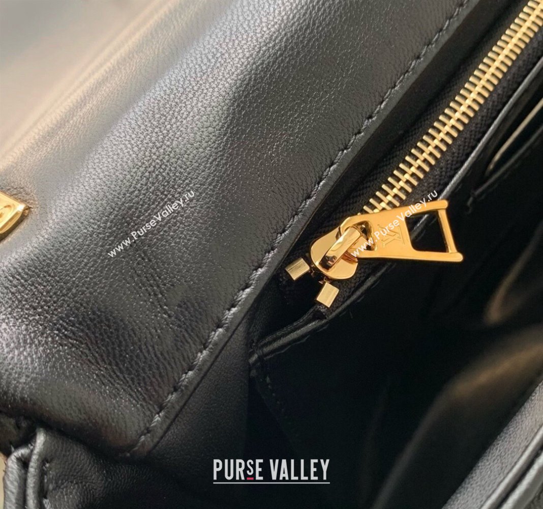 Louis Vuitton GO-14 GM Shoulder Bag in Quilted Lambskin M23689 Black 2024 (KI-240412083)