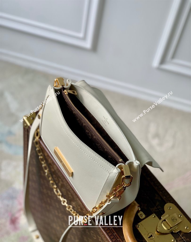 Louis Vuitton Dauphine Soft MM Shoulder bag in Calfskin M25050 White 2024 (KI-240413010)