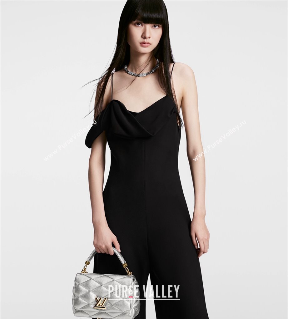 Louis Vuitton GO-14 MM Shoulder Bag in Quilted Lambskin M25107 Silver 2024 (KI-240413025)