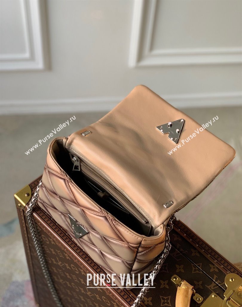 Louis Vuitton GO-14 MM Shoulder Bag in Quilted Lambskin M23045 Khaki 2024 (KI-240413026)