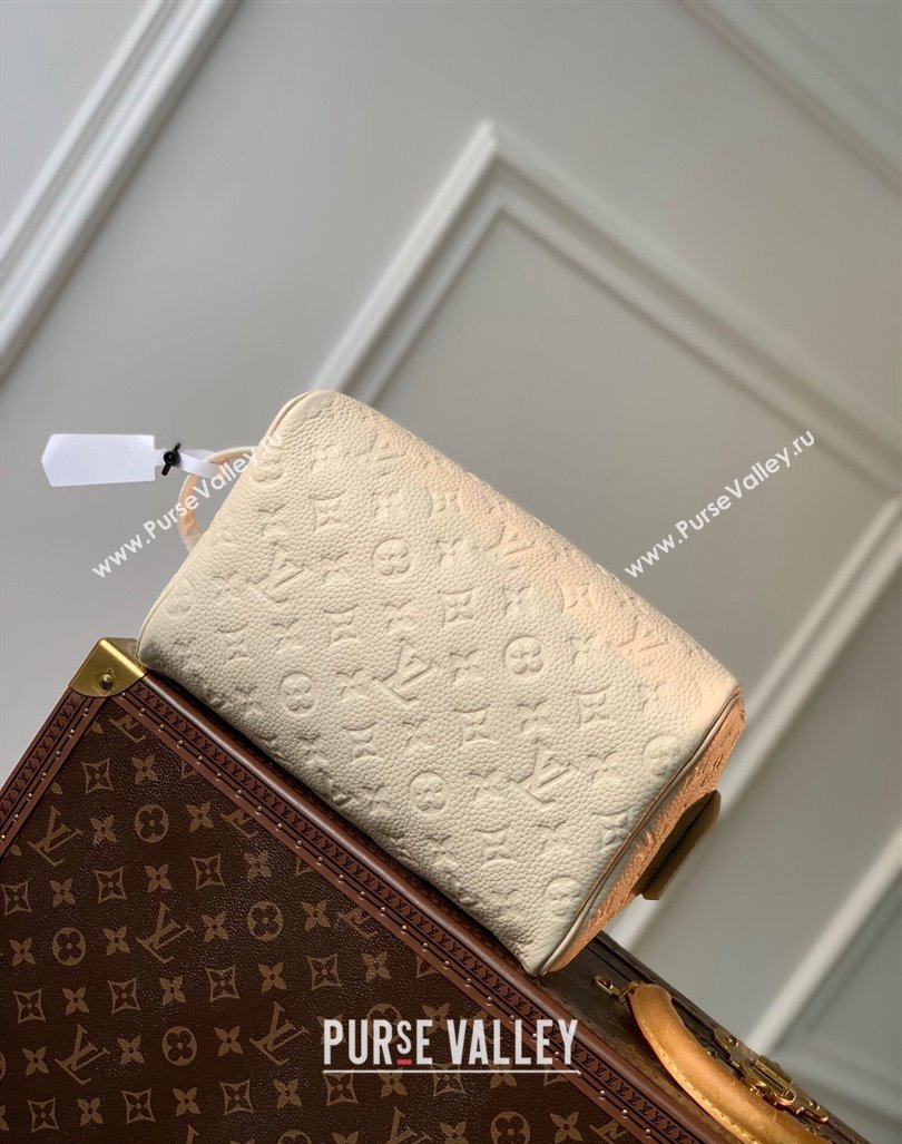 Louis Vuitton Dopp Kit Toilet Clutch in Taurillon Monogram Leather M82576 White 2024 (KI-240413033)