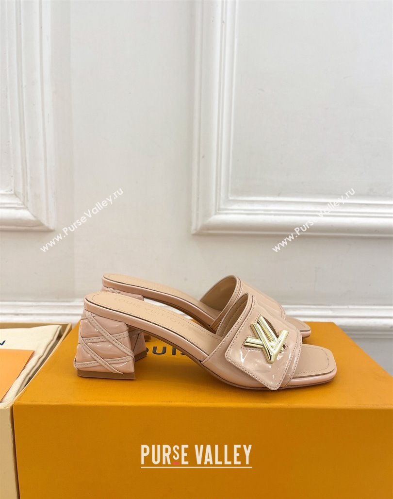 Louis Vuitton Shake Slide Sandals 5.5cm with Quilted Heel in Patent Calfskin Beige 2024 0426 (MD-240426059)