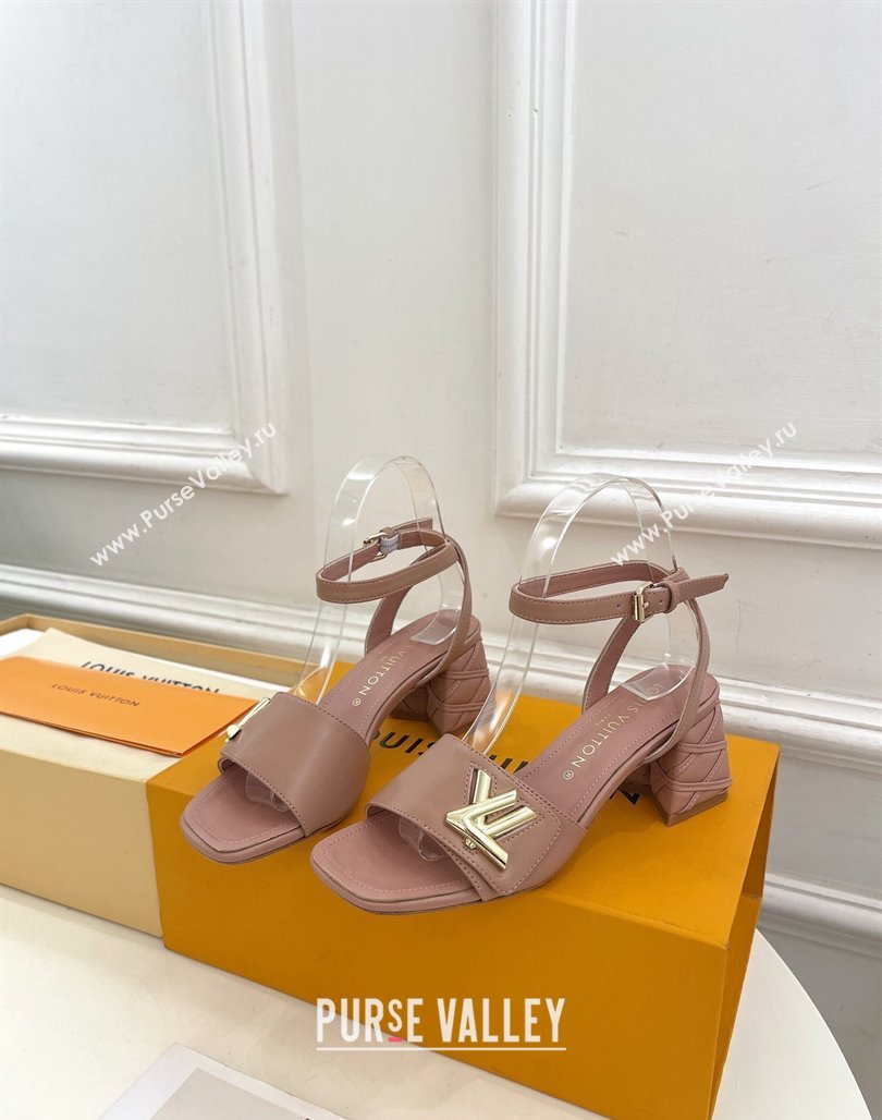 Louis Vuitton Shake Strap Sandals 5.5cm with Quilted Heel in Calfskin Nude 2024 0426 (MD-240426075)