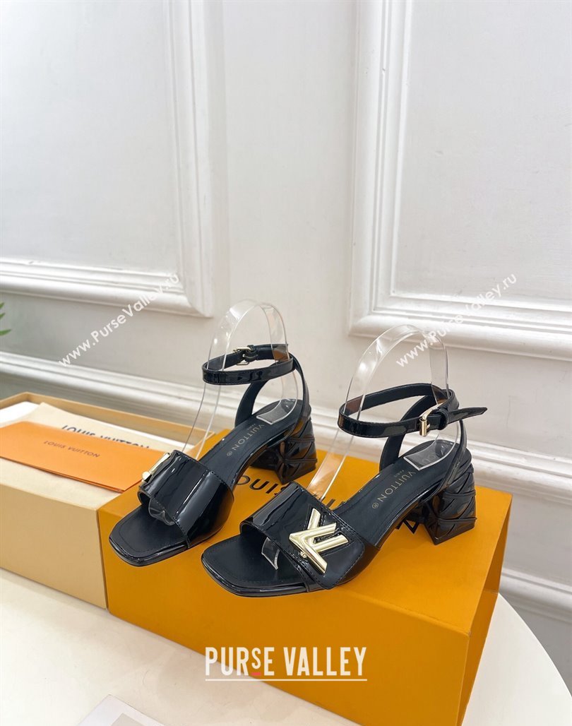 Louis Vuitton Shake Strap Sandals 5.5cm with Quilted Heel in Patent Calfskin Black 2024 0426 (MD-240426078)