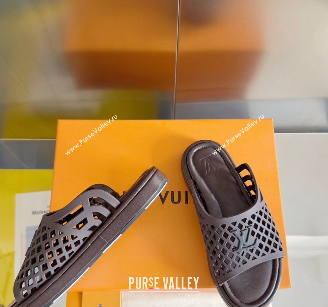 Louis Vuitton LV Waffle Flat Slide Sandals in Cut-outs TPU Dark Brown 2024 (MD-240426029)