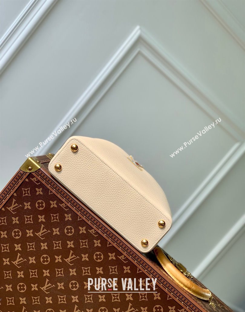 Louis Vuitton Capucines BB Bag in Black Taurillon Leather with Lovelock Chain M23950 Beige/Blue 2024 (KI-240520097)