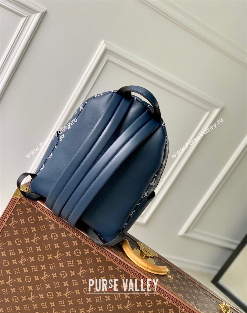 Louis Vuitton Discovery Backpack bag in Monogram Shadow Calfskin M24760 Ink Blue/White 2024 (KI-240520025)