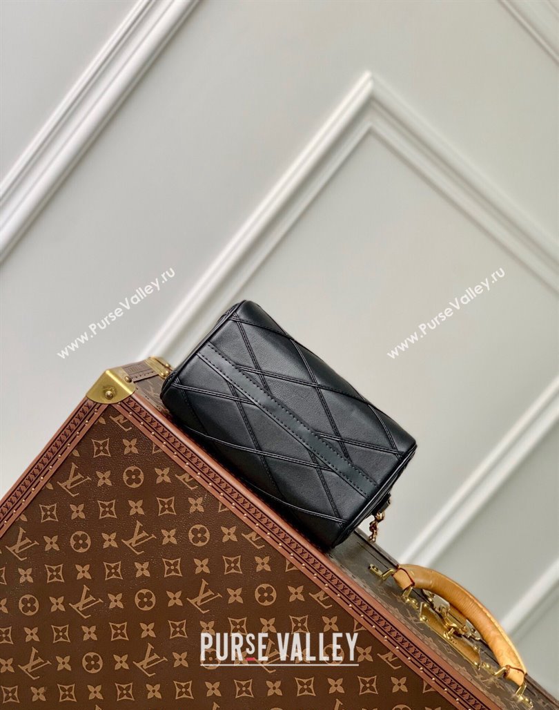 Louis Vuitton Speedy Bandouliere 20 Bag in Quilted Lambskin M24261 Black 2024 (KI-240521046)