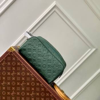 Louis Vuitton Dopp Kit Clutch in Forest Green Taurillon Monogram Leather M24442 2024 (KI-240520032)