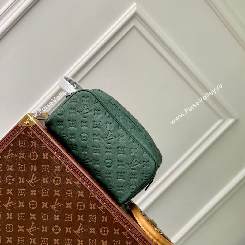 Louis Vuitton Dopp Kit Clutch in Forest Green Taurillon Monogram Leather M24442 2024 (KI-240520032)