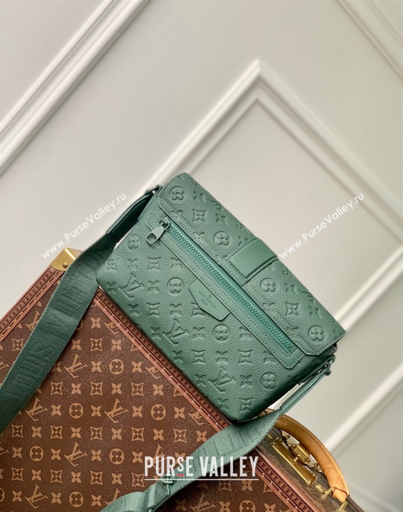 Louis Vuitton S-Cape Messenger Bag in Forest Green Taurillon Monogram Leather M24439 2024 (KI-240520034)