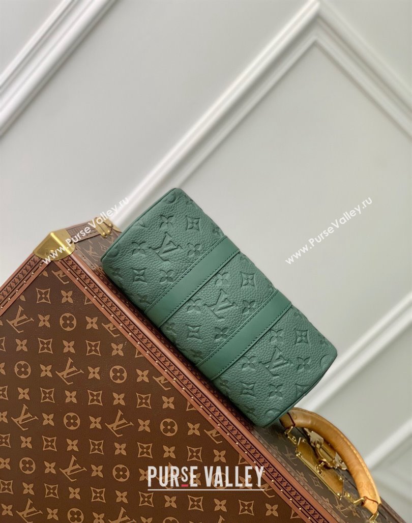 Louis Vuitton Keepall Bandouliere 25 bag in Forest Green Taurillon Monogram Leather M24432 2024 (KI-240520035)