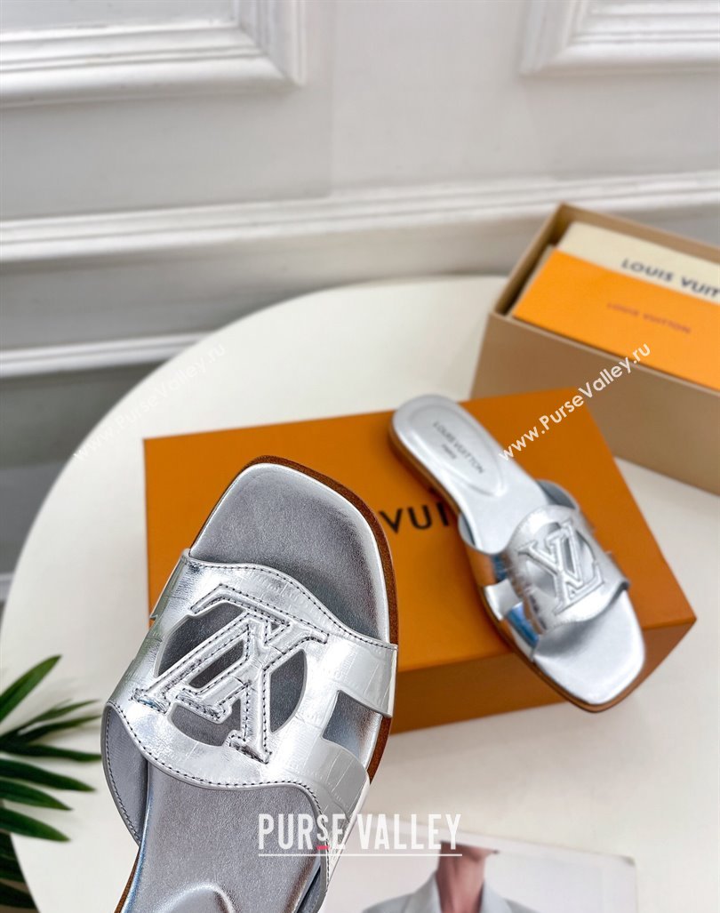 Louis Vuitton LV Isola Flat Slides Sandal in Embossed Leather Silver 2024 0606 (MD-240606133)