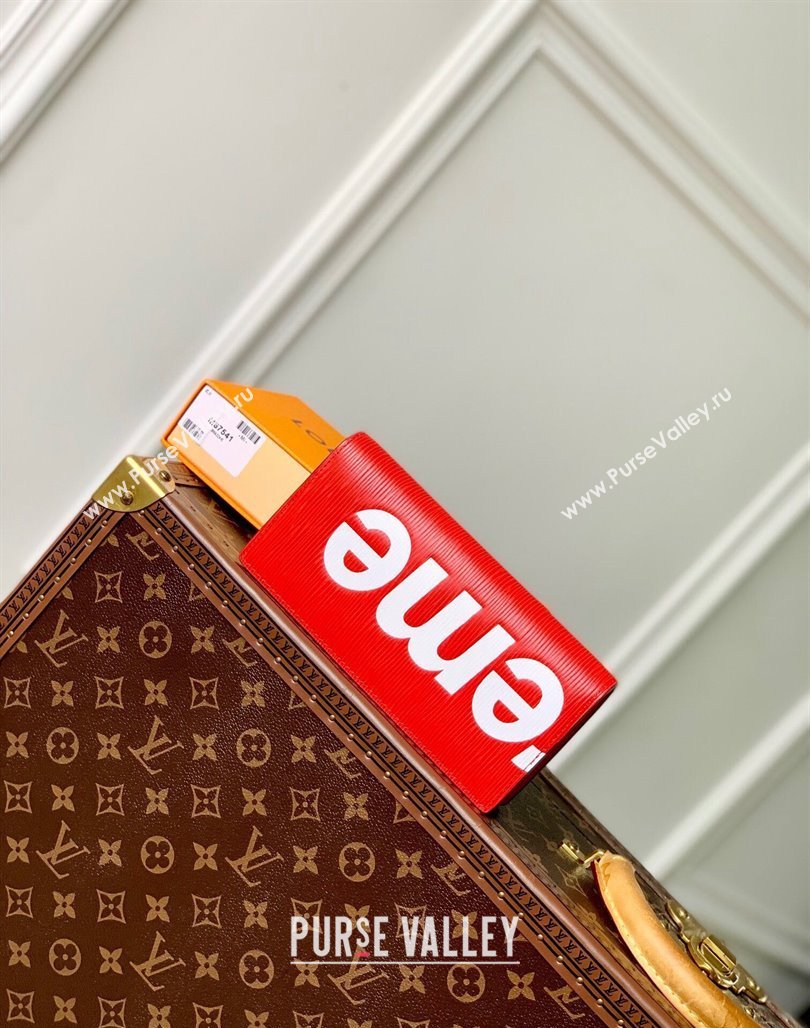 Supreme x Louis Vuitton Brazza Wallet in Epi Leather Red 2024 M64541 (KI-240626011)