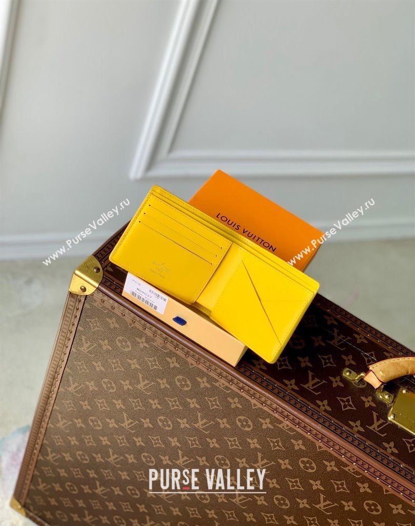 Louis Vuitton Multiple Wallet in Monogram Leather Yellow 2024 M69037 (KI-240626035)