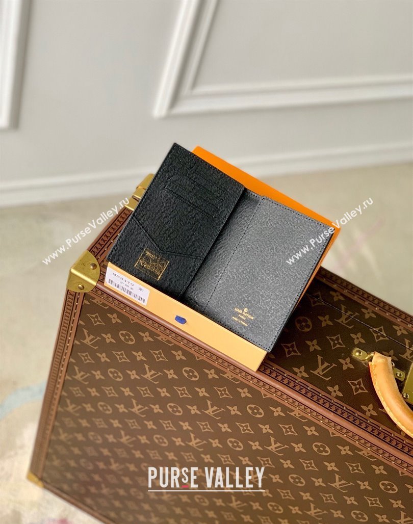 Louis Vuitton Passport Cover in Monogram Surfin’ Canvas M83479 Navy Blue 2024 (KI-240625102)