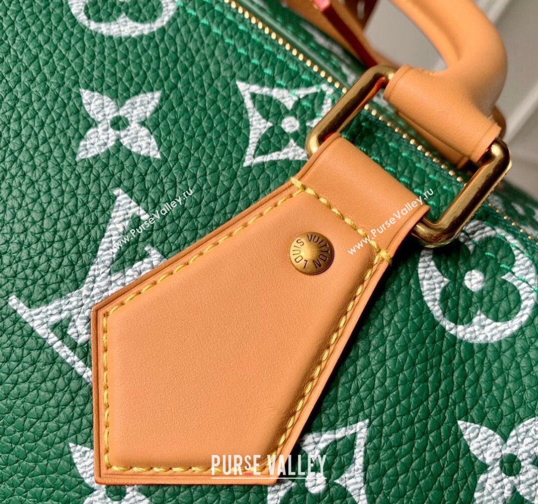 Louis Vuitton RUNWAY Speedy P9 Bandouliere 40 Bag in Soft Calfskin M24417 Green 2024 (K-24062006)