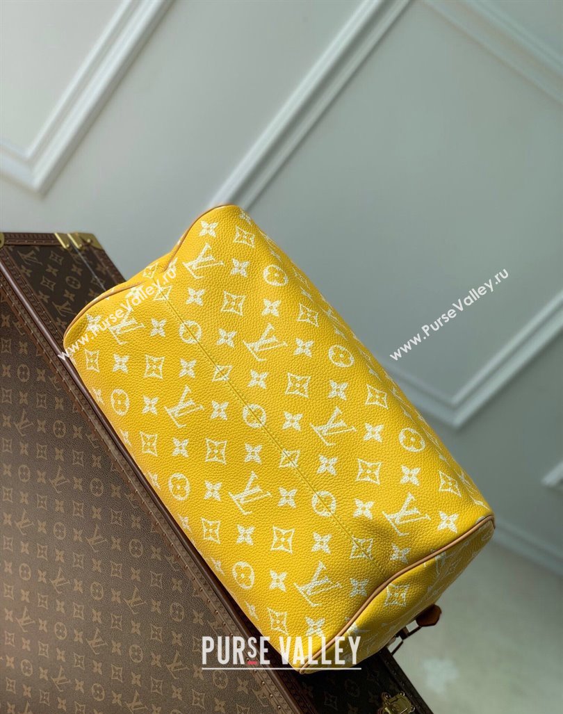 Louis Vuitton RUNWAY Speedy P9 Bandouliere 40 Bag in Soft Calfskin M24419 Yellow 2024 (K-24062008)