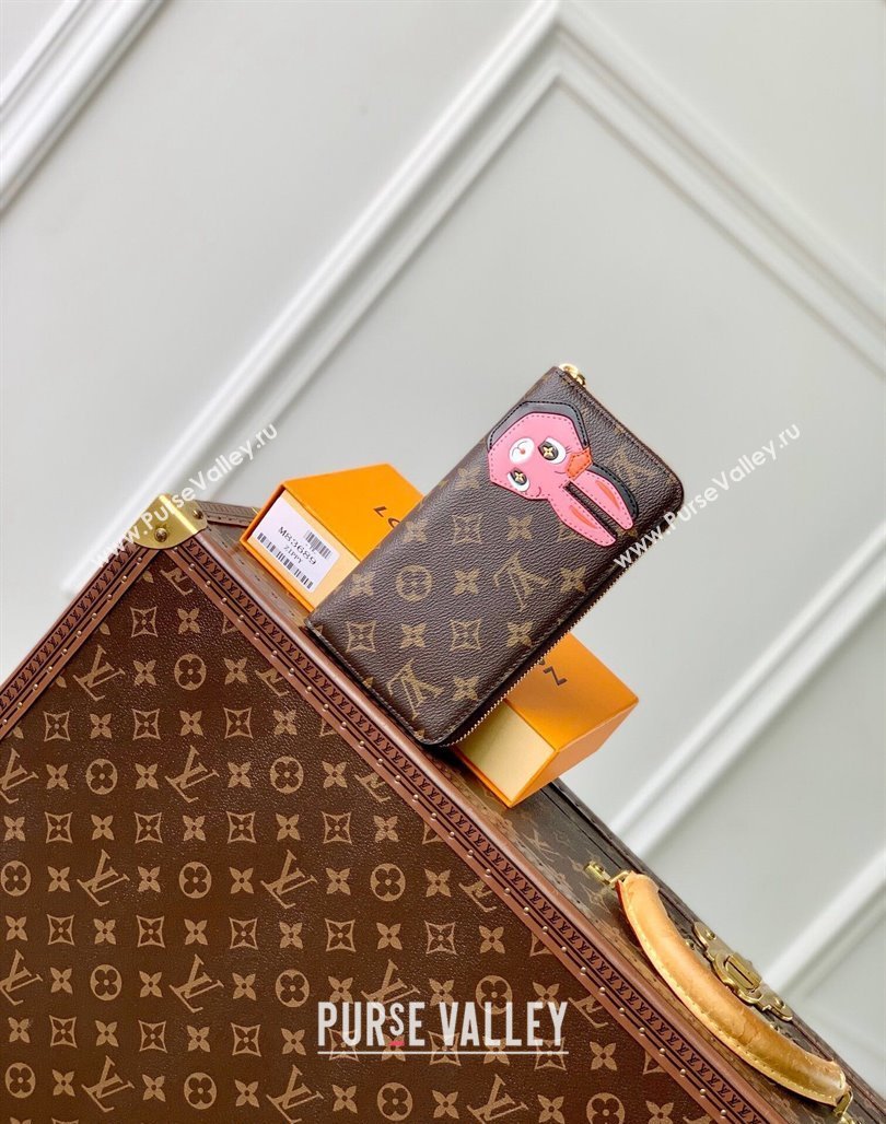 Louis Vuitton Zippy Wallet in Monogram Canvas with Pink Rabbit M83689 2024 Animal Objects (KI-240625062)