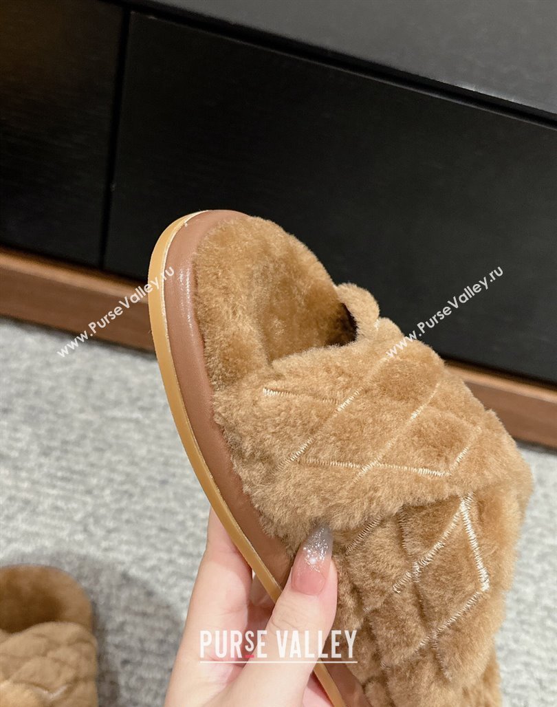 Louis Vuitton LV Bliss Comfort Flat Slides Sandals in Wool Camel Brown 2024 0703 (SS-240703082)