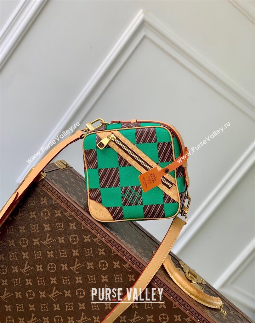 Louis Vuitton Mens Chess Messenger Crossbody bag in Damier Pop Canvas N40563 Green 2024 (KI-240716084)