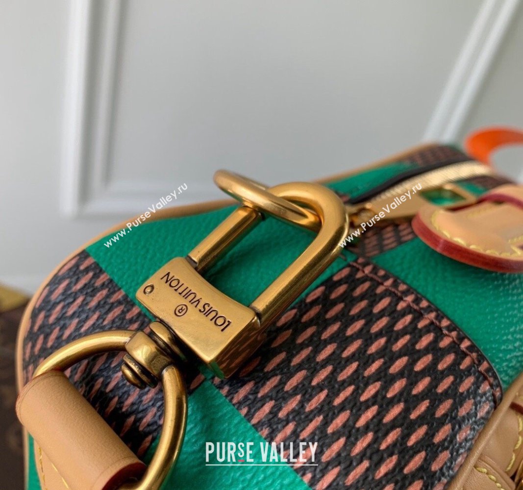 Louis Vuitton Mens Chess Messenger Crossbody bag in Damier Pop Canvas N40563 Green 2024 (KI-240716084)