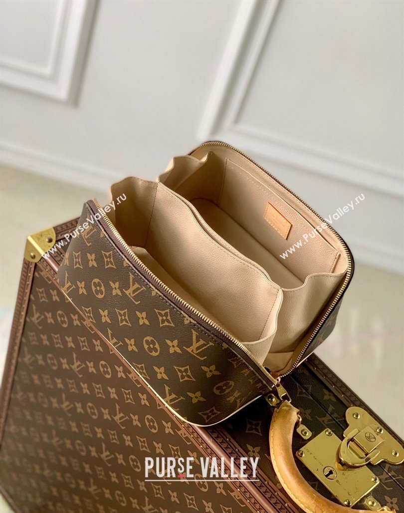 Louis Vuitton Toiletry Bag in Brown Monogram Canvas 2024 M11750 (KI-240716094)