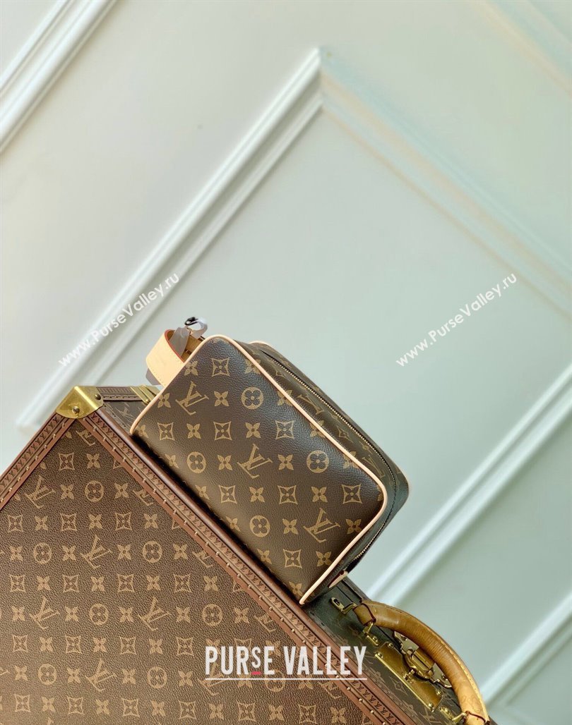 Louis Vuitton Locker Dopp Kit Bag in Monogram Canvas 2024 M83112 (KI-240716061)