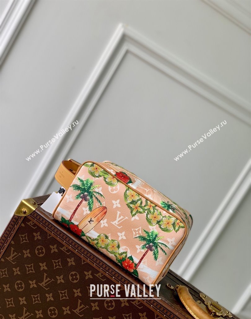 Louis Vuitton Locker Dopp Kit Clutch in Monogram Surfin Canvas M24799 Sand Beige 2024 (KI-240807057)