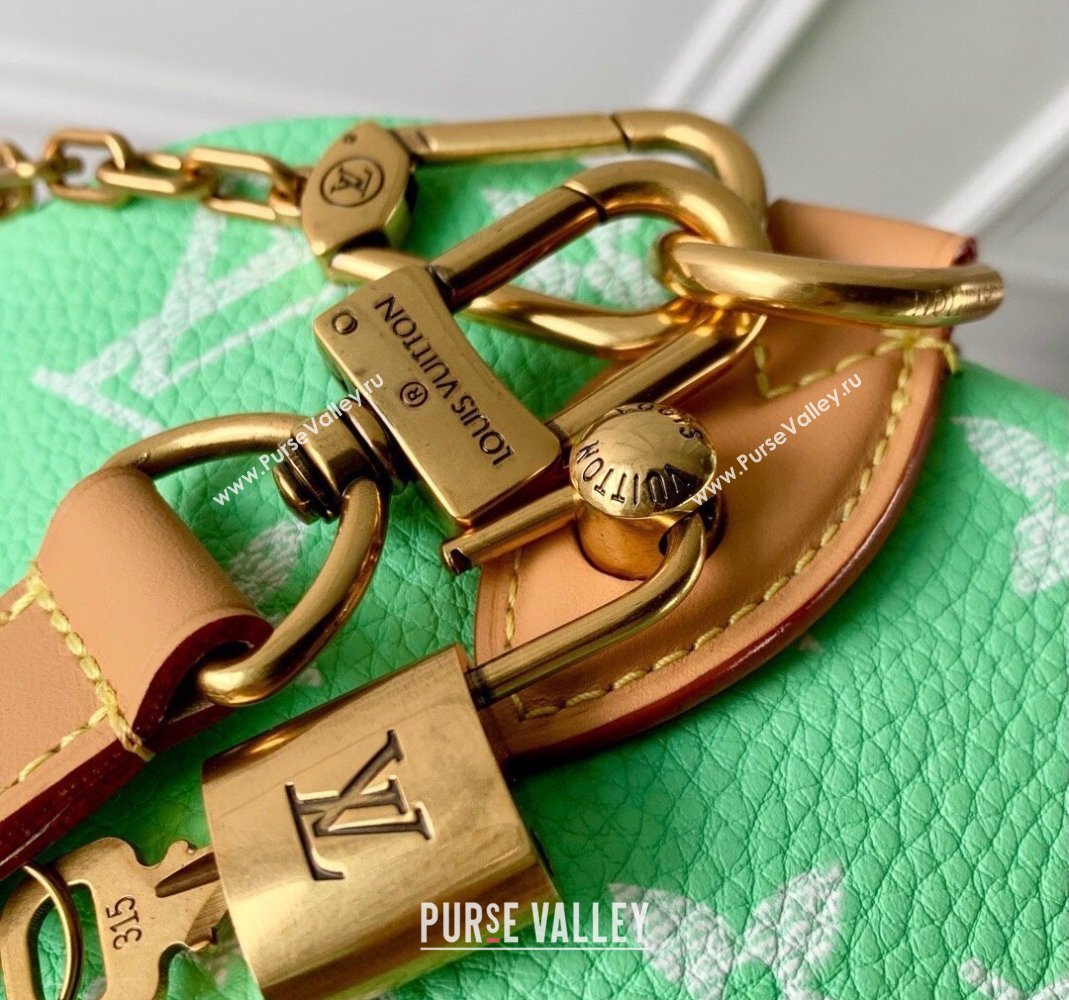 Louis Vuitton RUNWAY Speedy P9 Bandouliere 40 Bag in Soft Calfskin M24417 Light Green 2024 (KI-240807008)