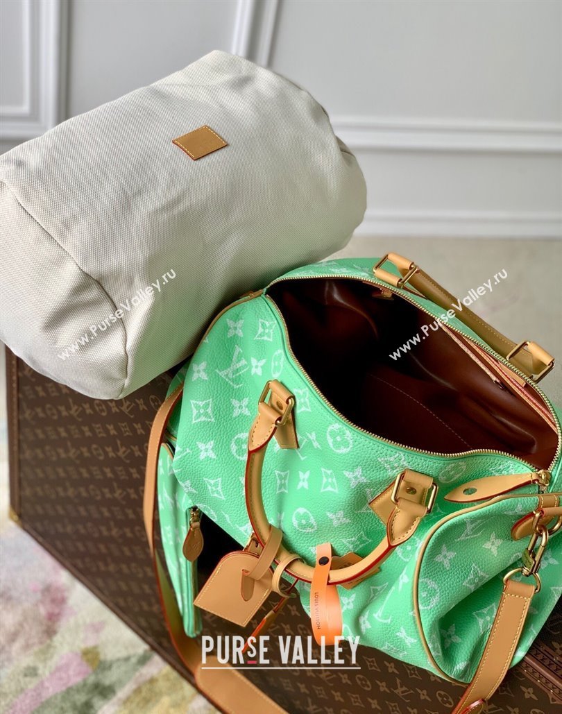 Louis Vuitton RUNWAY Speedy P9 Bandouliere 40 Bag in Soft Calfskin M24417 Light Green 2024 (KI-240807008)