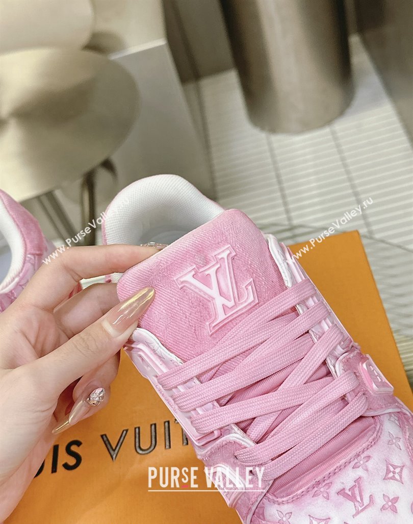 Louis Vuitton LV Trainer Sneakers in Bleached Leather and Denim Light Pink 2024 0815 (MD-240815095)