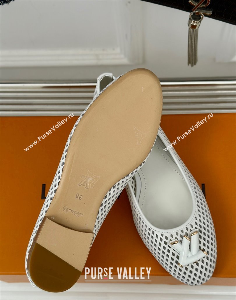 Louis Vuitton Shake Flat Ballerinas Flat in Perforated Leather White 2024 (MD-240815081)