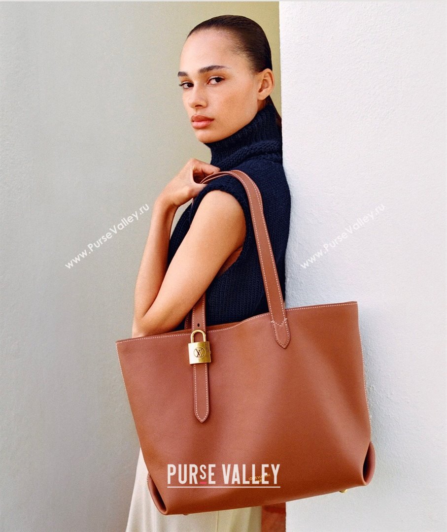 Louis Vuitton Low Key Cabas MM Tote bag in Grained Calfskin M25342 Cognac Brown 2024 (KI-240829059)