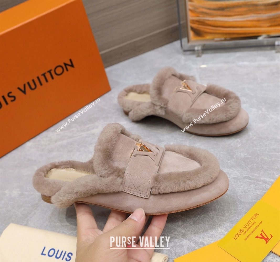 Louis Vuitton LV Capri Open Back Loafers/Flat Mules in Suede and Wool Nude 2024 (MD-240905092)