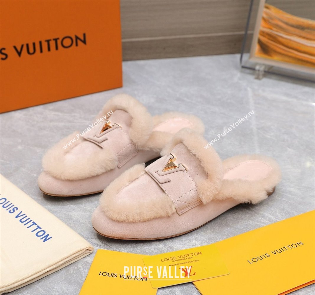 Louis Vuitton LV Capri Open Back Loafers/Flat Mules in Suede and Wool Light Pink 2024 (MD-240905093)