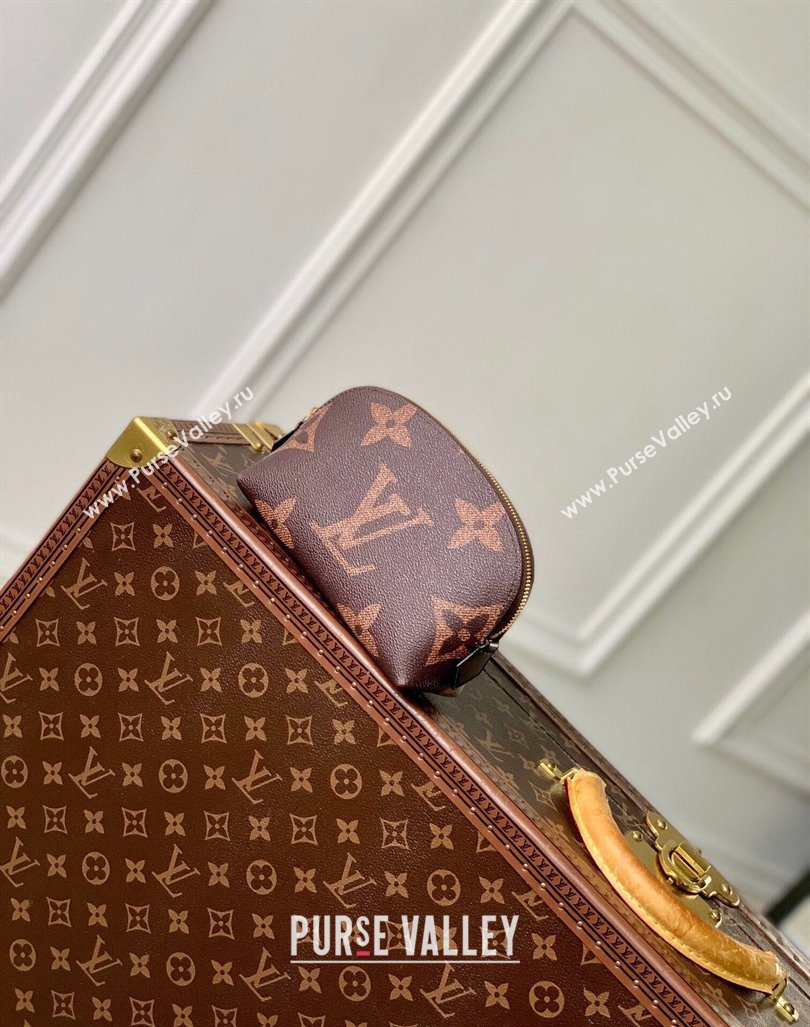 Louis Vuitton Pochette Cosmetique PM Clutch in Monogram Canvas M11249 2024 (KI-240925057)